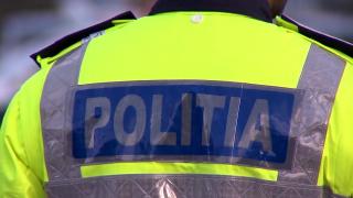 Filmul incidentului bizar în care un poliţist din Bistriţa a fost împuşcat accidental de un coleg. Cei doi nici nu erau în acelaşi loc