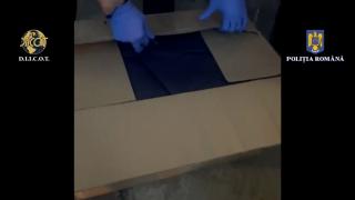 Doi bărbați au introdus în țară 17 kg de canabis. Cu cât plănuiau să vândă gramul pe litoral, de 1 Mai