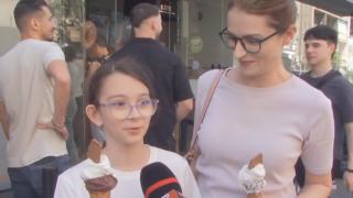 Îngheţată Dubai, cu aromă de muştar sau gust de mucenici. Sortimentele pentru care se stă la cozi imense la gelaterii