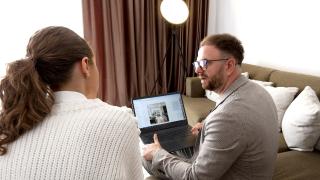 AI devine noul designer al casei tale. Cu doar un click şi câteva indicaţii, AI-ul amenajează locuinţa aşa cum îţi doreşti