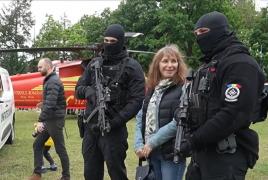 Moment rar pentru SRI. Brigada Antitero şi-a prezentat o parte din echipament, la Cotroceni