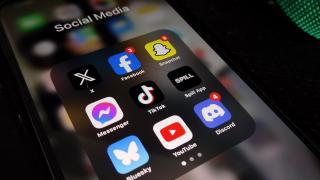 Ţara care cere interzicerea accesului pe rețele sociale pentru copiii sub 15 ani, la nivel european