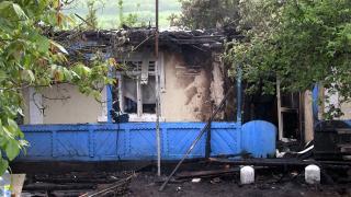 Bărbat de 49 de ani din Vaslui, în stare critică după ce o butelie i-a explodat în casă: "Ardea casa, atât ştiu. Flăcări mari, mari"