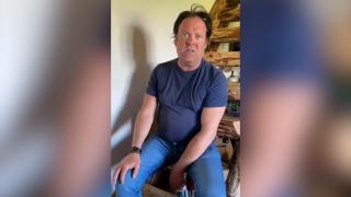 Charlie Ottley îndeamnă la vot: "România este sfâșiată de aceste alegeri prezidențiale! Nu avem democrația doar ca un drept, ci ca o datorie socială, morală"