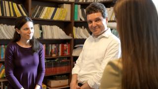 Drumul lui Nicuşor Dan, de la crescut oi şi dat la sapă până la Cotroceni. "Nu ai fi spus că el este deşteptul şcolii"