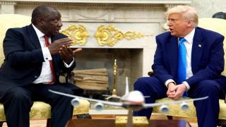 Trump denunţă "genocidul" fermierilor albi din Africa de Sud. Replica lui Ramaphosa: "Îmi pare rău că nu am un avion să vă dau!"