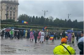 Doar câteva zeci de persoane au venit la prostestul anunțat de George Simion și promovat masiv pe TikTok