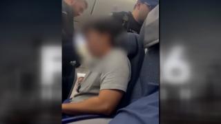 Panică la bordul unui avion pe ruta Tokyo-Houston. A fost nevoie de aterizare de urgenţă, după ce un pasager a încercat să deschidă uşile aeronavei în timpul zborului