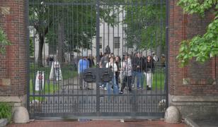 Trump continuă "ofensiva" împotriva Harvard. Vrea să retragă 3 miliarde $ din finanţare, sumă pe care o va transfera școlilor profesionale