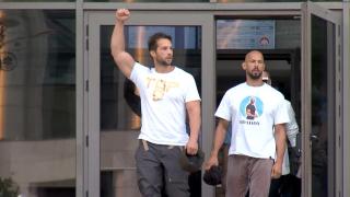 Fraţii Tate, puşi sub acuzare în UK. Procurorii au formulat 21 de acuzaţii împotriva lui Andrew şi Tristan Tate