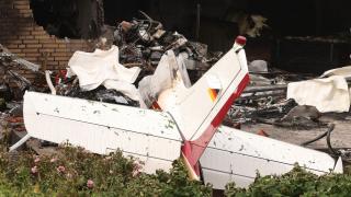 Doi morţi după ce un avion pilotat de o femeie s-a prăbuşit peste o casă, în vestul Germaniei