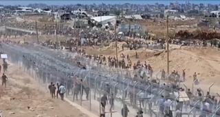 31 de morţi în Gaza: un tanc israelian a tras asupra unui punct de distribuţie a ajutoarelor umanitare