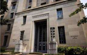 Românul care l-a ameninţat cu moartea pe Joe Biden a pledat vinovat în SUA