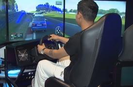 Viitorii şoferi folosesc realitatea virtuală pentru a se pregăti să ia permisul. Avertismentul instructurilor