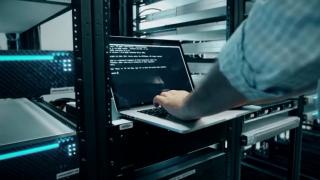 O nouă metodă de înşelăciune online. Cum a rămas o femeie din Maramureş fără 60.000 de lei