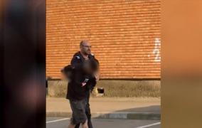 Trei tineri, la audieri după ce au aruncat cu bere într-o cameră video dintr-un apartament, în Drobeta