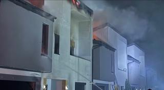 Incendiu puternic în Tunari. 12 autospeciale s-au luptat cu flăcările: "S-a simţit miros de fum, foarte mult"