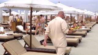 Care sunt preţurile în Mamaia în comparaţie cu Eforie Nord. De la 100 lei şezlongul la 35 de lei