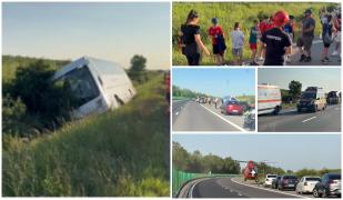 Un autocar plin cu copii s-a răsturnat pe autostrada A2. Un adult a murit. A fost activat Planul Roşu