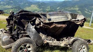 Accident pe Pârtia Borşa. Un tânăr a ajuns la spital după ce s-a rostogolit cu maşina de teren