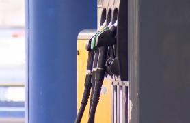 Combustibilii se scumpesc din august. Cât va costa litrul de benzină şi ce impact va avea asupra economiei