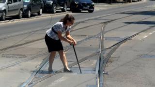 6 din cele 500 de macazuri din Capitală vor fi automatizate. Vatmanii vor scăpa doar parţial de rangă