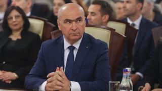 Ce taxe şi scumpiri aduce "Legea Austerităţii", de 68 de pagini. Bolojan: Altfel ne aşteaptă junk