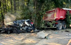 Accident grav pe centura Capitalei. Un şofer a murit, după ce unui camion i-a explodat un cauciuc