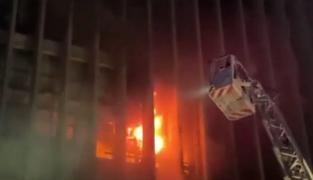 22 de persoane rănite într-un incendiu în Cairo. Flăcările au cuprins clădirea companiei de telecomunicații