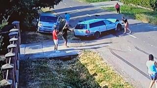 O şoferiţă a făcut prăpăd cu maşina, pe un drum din Botoşani: 4 victime, între care un băiat de 16 ani