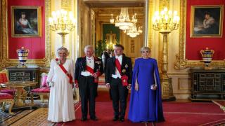 Macron, primul şef de stat UE care vizitează UK după Brexit şi primul preşedinte francez după 17 ani