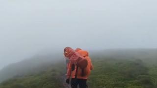 Alertă falsă în Munții Maramureșului. Salvamontiștii, păcăliți de o femeie care pretindea că e în pericol