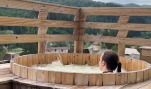 Ciubărul, remediul pentru caniculă. Cât costă o cameră în staţiunile din Bucovina