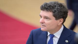 Nicuşor Dan, înţepături la adresa lui Bolojan pe tema creşterii TVA. Replica premierului