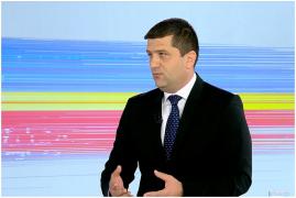 Cu ce va fi înlocuită frunza Elenei Udrea? Radu Miruţă răspunde întrebărilor de pe observatornews.ro