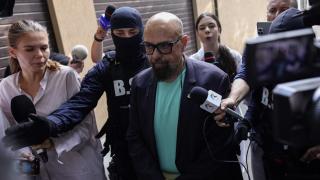 SURSE: Piedone ar fi vorbit de mai multe ori cu administratorii hotelului din Sinaia, înainte de controale