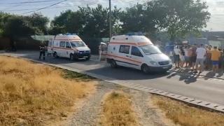 Bărbat din Cernavodă, arestat după ce a încercat să îşi ucidă fosta parteneră, lovind-o cu maşina