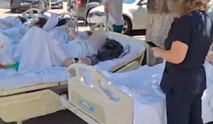 Incendiu la maternitatea Iaşi. Gravide şi mame care au născut, evacuate în curtea spitalului cu tot cu paturi