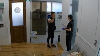 A intrat în cabinetul unui stomatolog din Cluj şi i-a furat portofelul. Şi-a făcut şi o programare fictivă