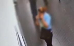 O bătrână, jefuită în toaleta unui centru comercial din Bucureşti. A rămas fără banii de o viaţă