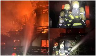 Complex turistic din Râşnov, parţial distrus de un incendiu violent. 15 turiști și angajați, evacuaţi