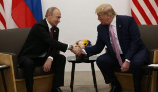 O zi până la expirarea ultimatumului lui Trump impus Rusiei. Cum ar putea Putin să tragă de timp