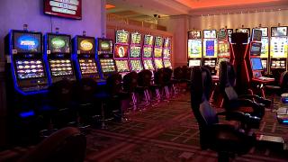 Sălile de jocuri de noroc, la mâna primarilor. Noua propunere pentru "legea păcănelelor" aşteaptă aprobare