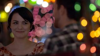 "Dragostea trece, banii rămân". Generația Z negociază la sânge nota la întâlniri și prioritizează finanţele