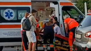 Doi tineri, spulberaţi pe trecerea de pietoni. Şoferul de 60 de ani ar fi fost orbit de razele soarelui