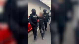 Un bărbat a fugit din secţia de psihiatrie ca să ucidă o tânără pentru care făcuse o pasiune