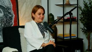 Luminiţa Odobescu, diplomat şi mamă: "Am pierdut poziția de șef de serviciu pentru că am născut"