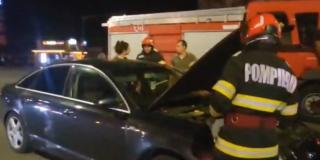 Dubă a jandarmeriei, lovită în plin de un autoturism în Drobeta. Echipajul era în misiune