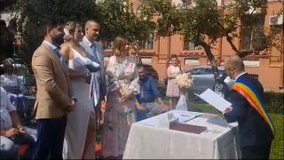 O nouă meserie a luat avânt în România. Se îmbină utilul cu plăcutul şi se câştigă bine pe eveniment