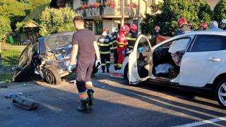 Tragedie în Vâlcea: un copil de 3 ani a fost proiectat în parbriz. Nu era într-un scaun pentru copii